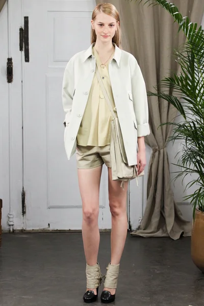 Look 4